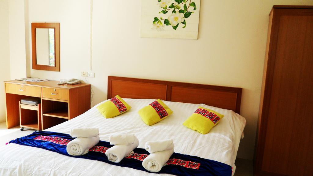 Thanapa Place Bangkok Room photo