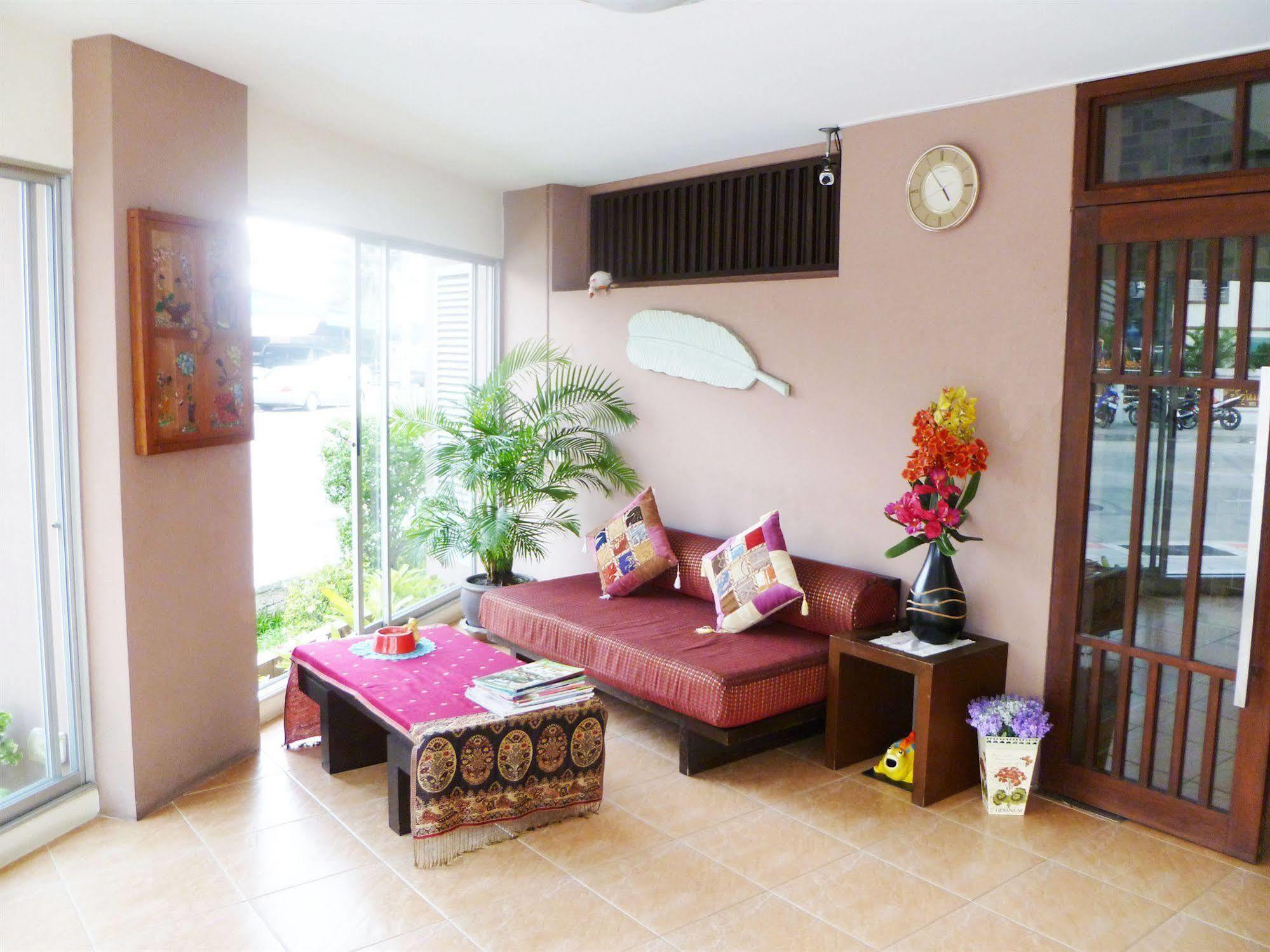 Thanapa Place Bangkok Exterior photo